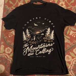 Women’s Graphic Tee